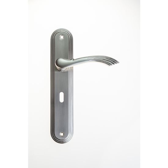 L&b Handle Decorative Style Key Satin Nickel/chrome Blister Bernini